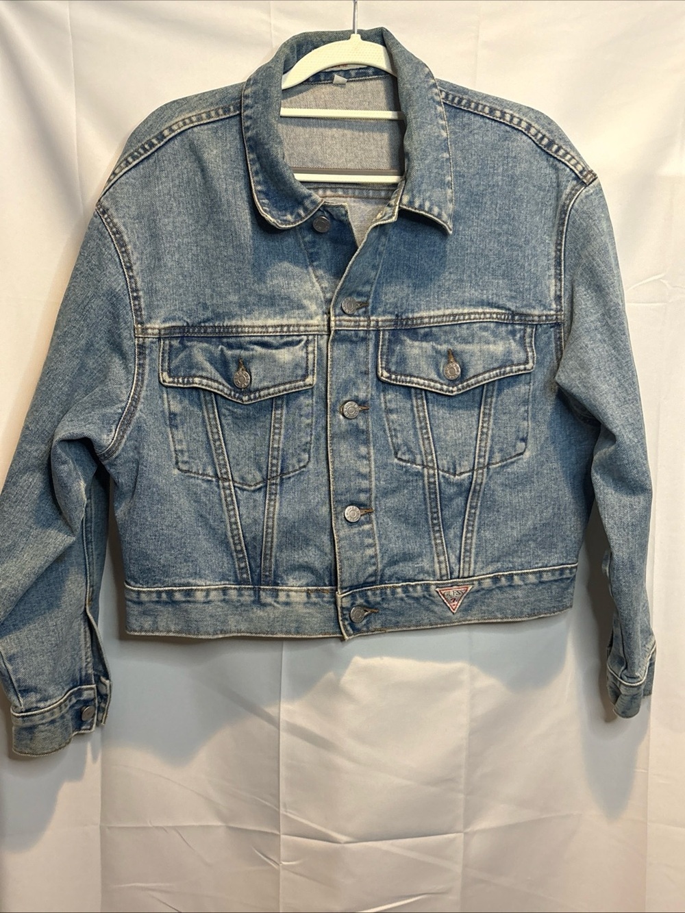 VINTAGE Guess? Light Wash Denim Jacket with Triangle Logo - Blue